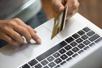 Cómo usar una Tarjeta de Crédito y no morir en el intento